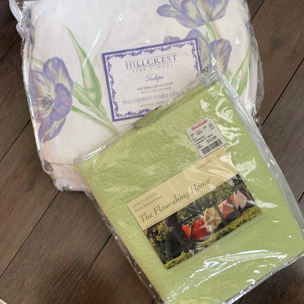 Full / Queen Duvet Set with Bonus Sham